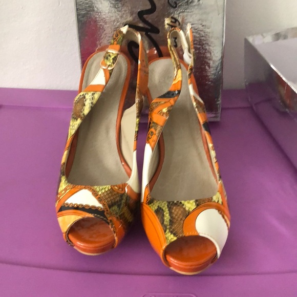 Mustard multi color sling back peep toes shoes - Picture 3 of 3